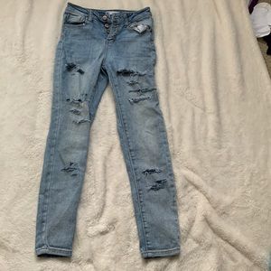 these are ASQ jeans. they are high rise, ankle skinny. size 12.